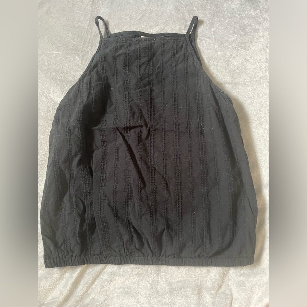 Black sinched bottom cropped tank